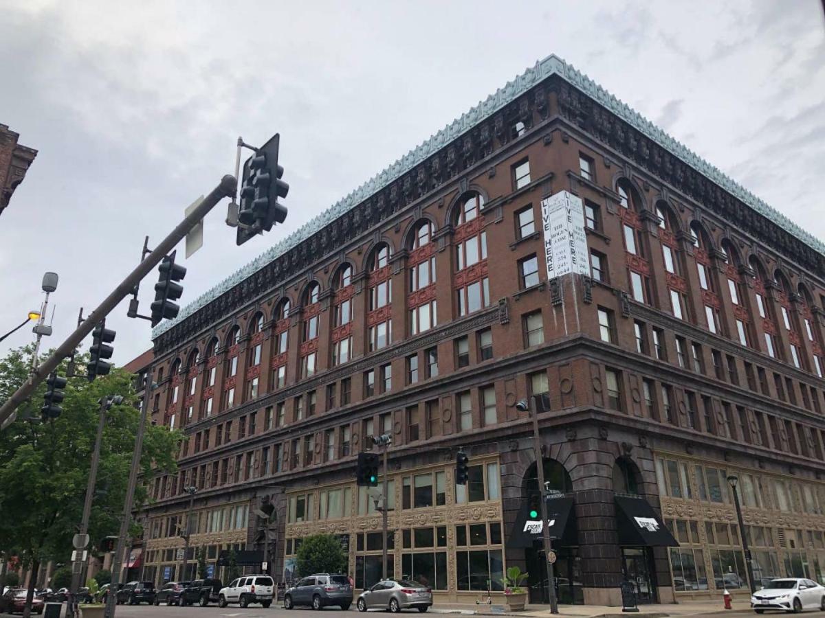 Frontdesk 1209 Washington Ave Apts Downtown St Louis Apartment Saint Louis Ngoại thất bức ảnh